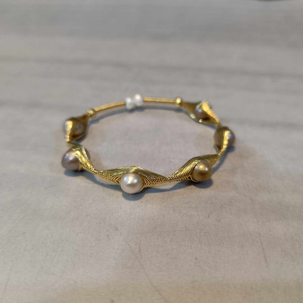 Pearl Elegance: Adjustable Bracelet with 18k gold plated Multi Color  pearl