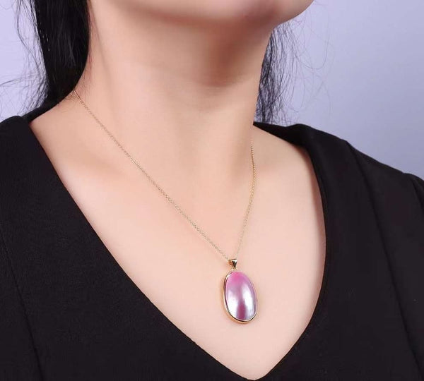 Mother of Pearl Pendant and Earring