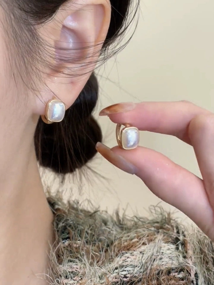 New Silver Square Pearl Earrings