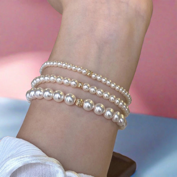 The same pearl bracelet from fever blogger is simple and exquisite, with a niche sense of design, light luxury, and high-end versatile hand