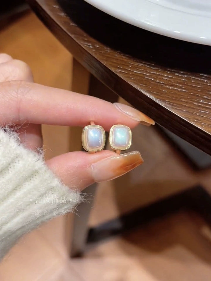 New Silver Square Pearl Earrings