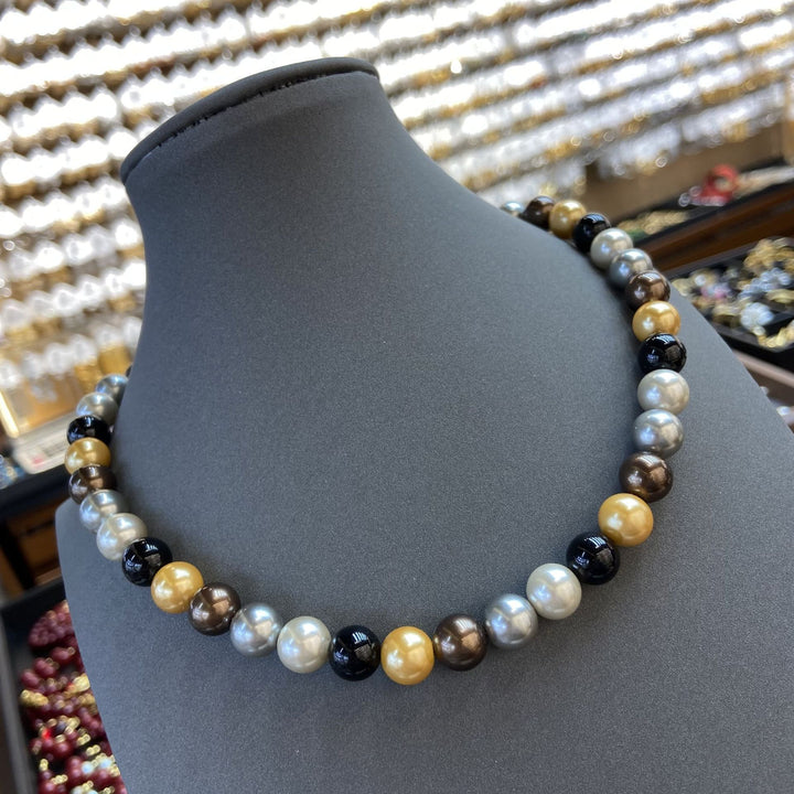Women's Multicolored Elegant Pearl Necklace