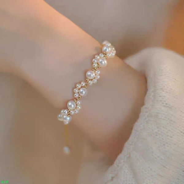Women's Cat's Claw Pearl Bracelet