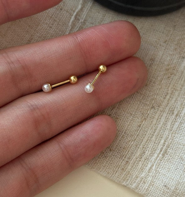 Qiqi mini ear piercing small pearl screw earrings niche small exquisite simple earrings temperament small fresh
