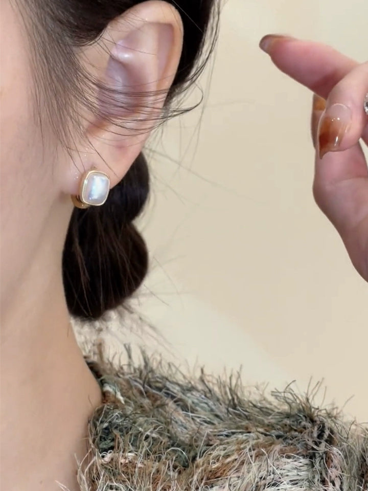 New Silver Square Pearl Earrings