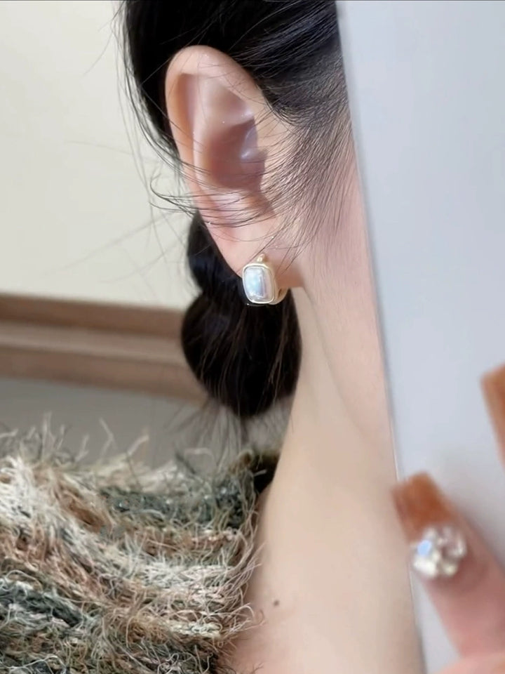 New Silver Square Pearl Earrings