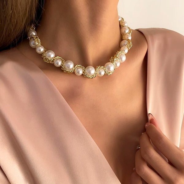 European Style Retro Winding Pearl Necklace