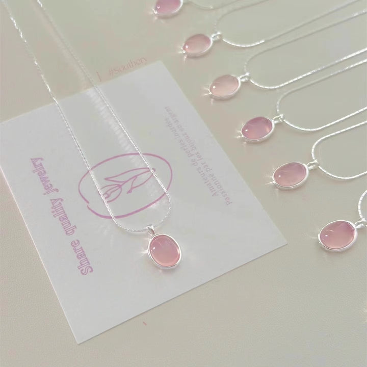 Jewelry, natural powder, crystal, moonstone, necklace, women's high-end ins, niche, versatile, oval pendant, clavicle chain