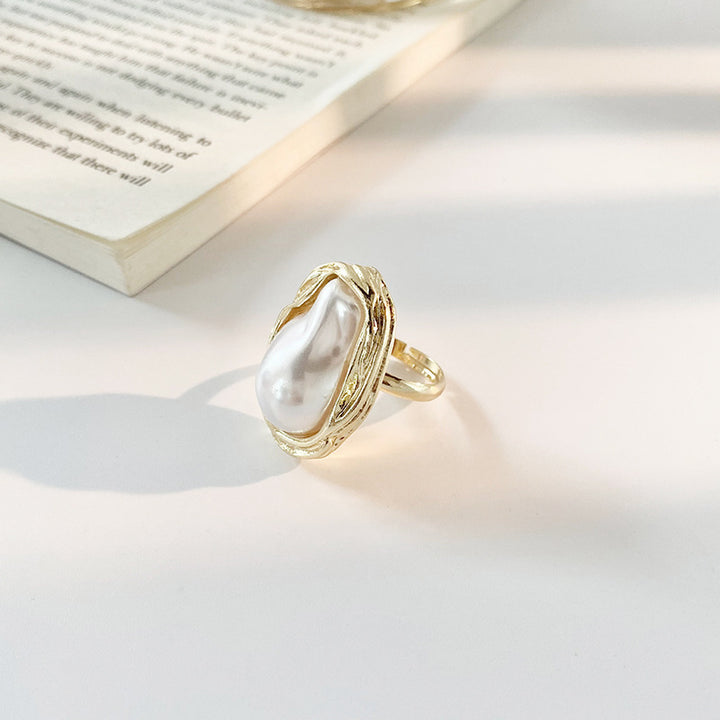Trendy Vintage Women's Shaped Pearl Index Finger Ring