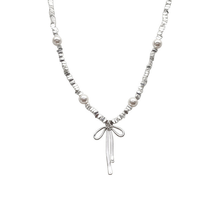 Girly Fresh Bow Crushed Pearl Necklace