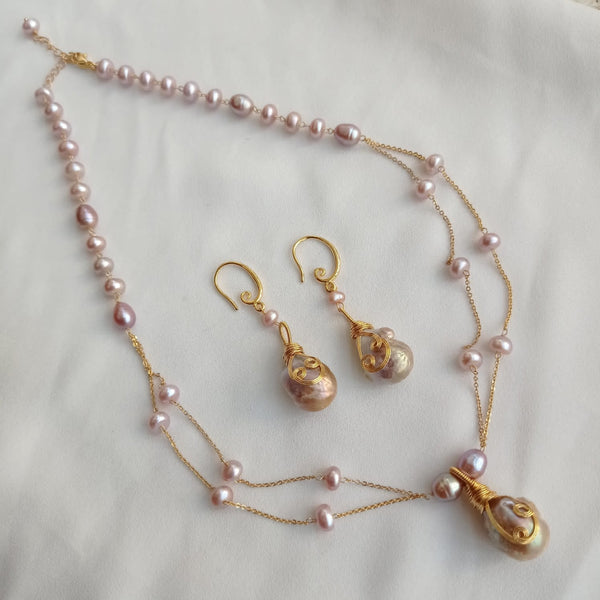 unique Stylish look Fresh water pearl Necklace with Earring Set