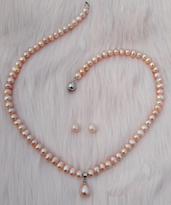 Original Fresh Water Pearl Necklace With Pendent Golden South Sea pearls Pink Color