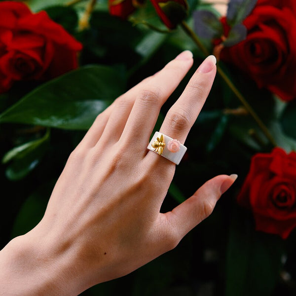 Real 925 Sterling Silver Fine Jewelry Ceramic Ring Cute 18K Gold Bee Kiss from a Rose Rings for Women Christmas Gift