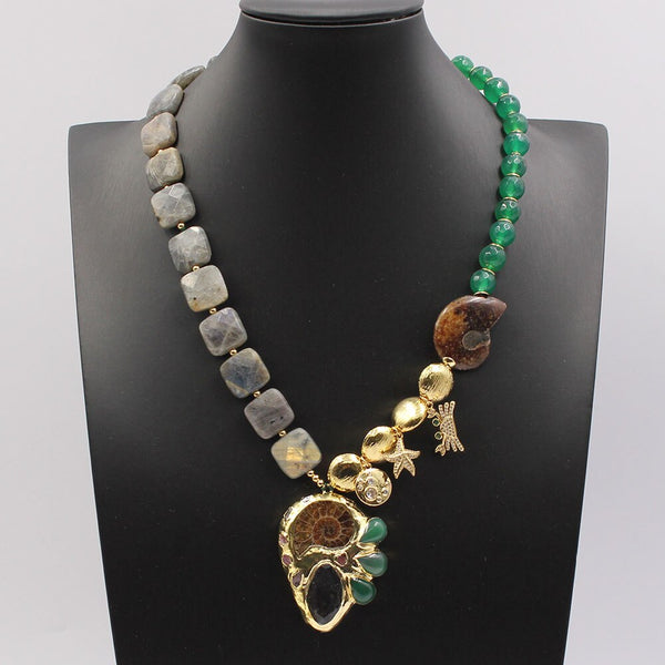Jewelry Natural Green Agates Labradorite Necklace Labradorite CZ Pave Pendant Handmade For Women