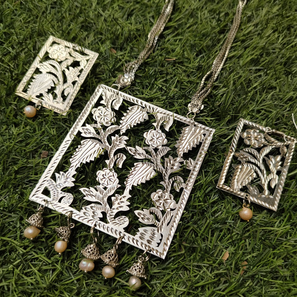 Jamdani Designs Rectangle Necklace and Earring Set with Pearls