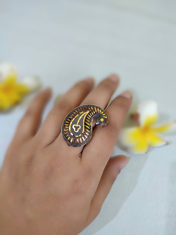 Antic Bronze Finger Ring for Women - LeisFita.com