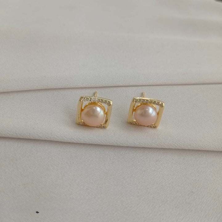 Chic Gold-Plated Pearl Studs - LeisFita.com