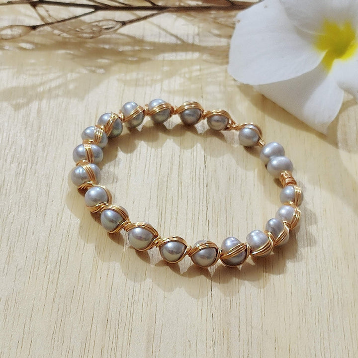 Classic Adjustable Fresh Water Pearl Bracelet in Silver - LeisFita.com